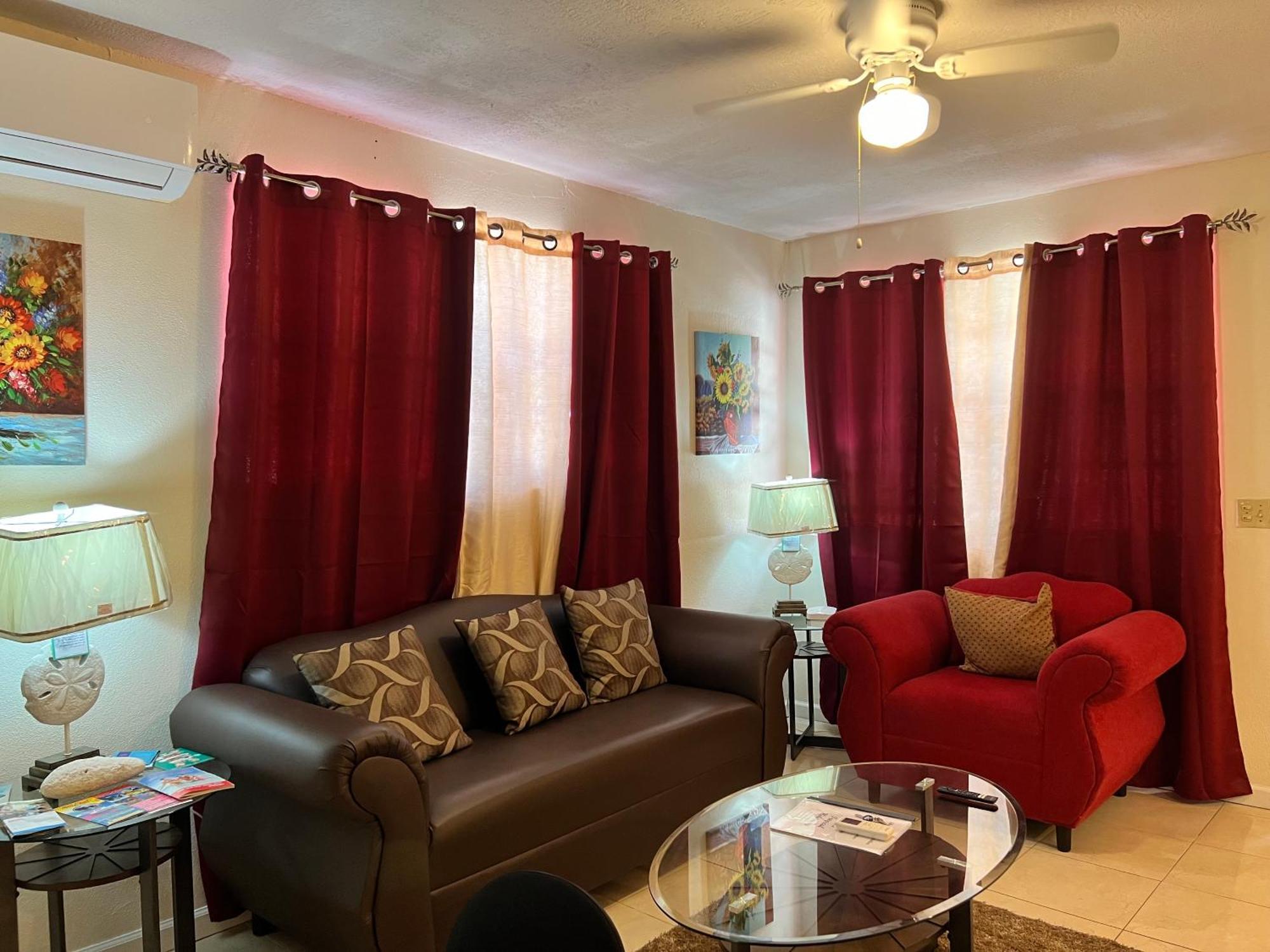Appartamento Tropical Hideaway Nassau Esterno foto