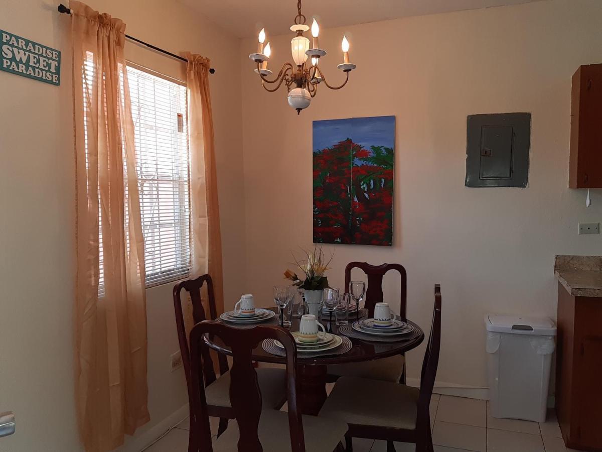 Appartamento Tropical Hideaway Nassau Esterno foto