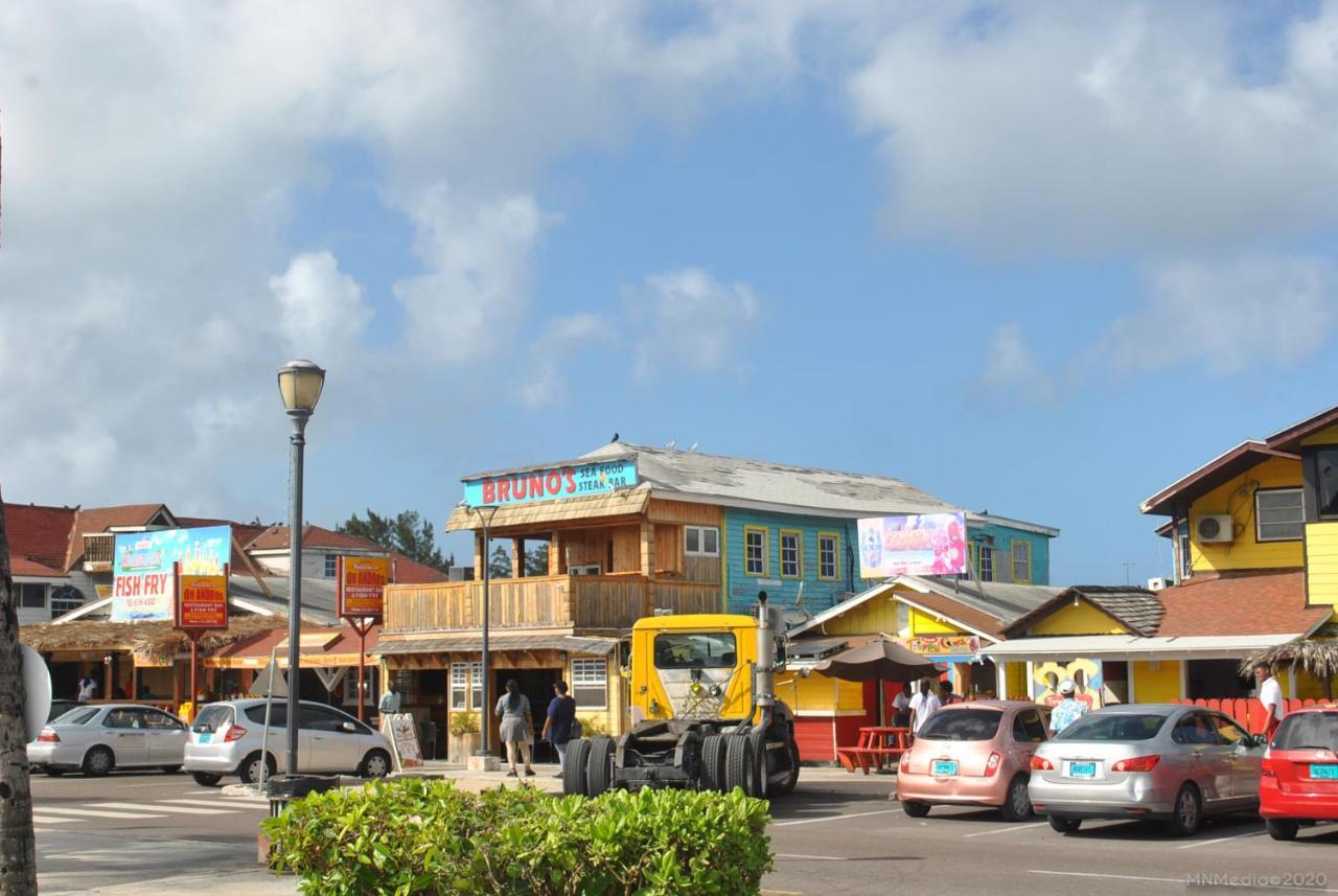 Appartamento Tropical Hideaway Nassau Esterno foto