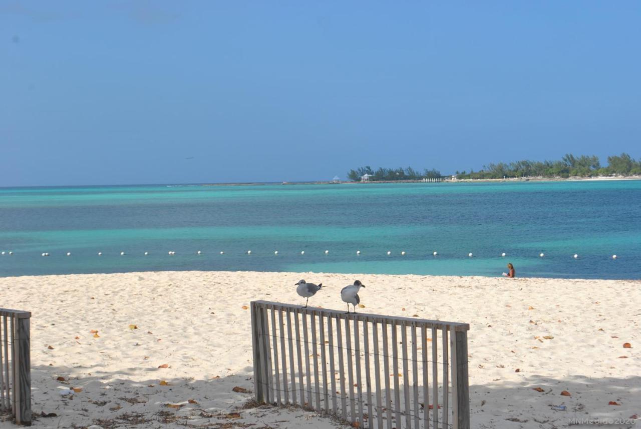Appartamento Tropical Hideaway Nassau Esterno foto