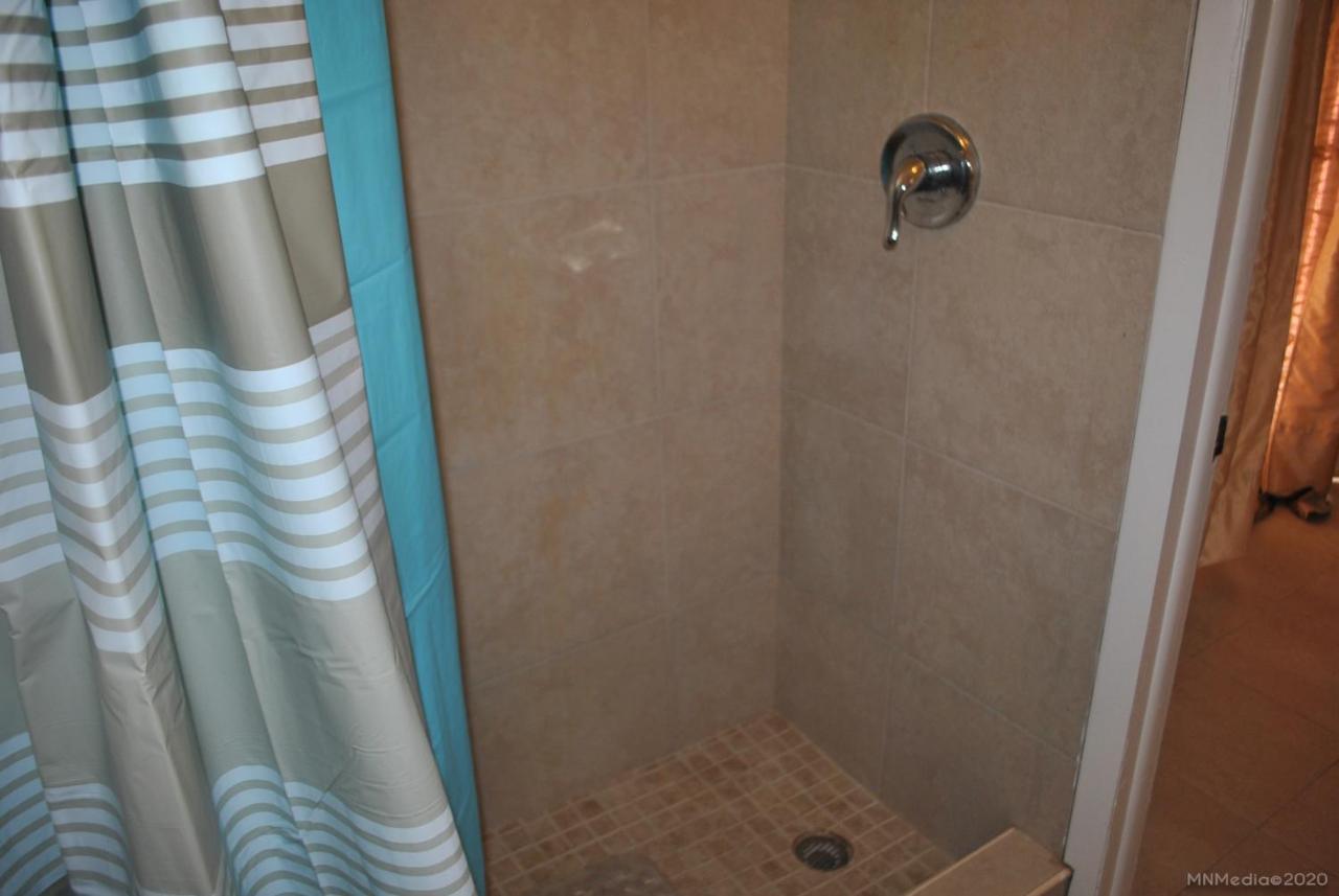 Appartamento Tropical Hideaway Nassau Esterno foto